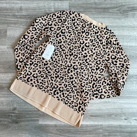 NEW Time And Tru heart animal print sweater - Picture 3 of 3